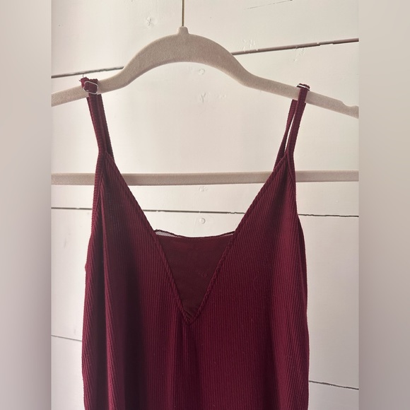 Small ‘red’ by BKE Tank Top - Picture 2 of 3